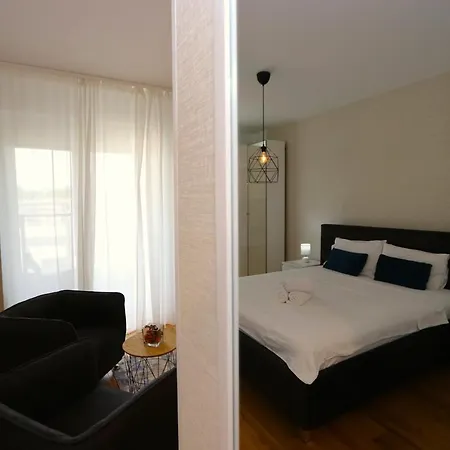 Apartment Savada Blue - Na Novom Beogradu Sa Parkingom Doplata 5 Evra Dan