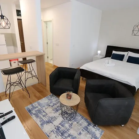 Savada Blue - Na Novom Beogradu Sa Parkingom Doplata 5 Evra Dan Apartment Belgrade